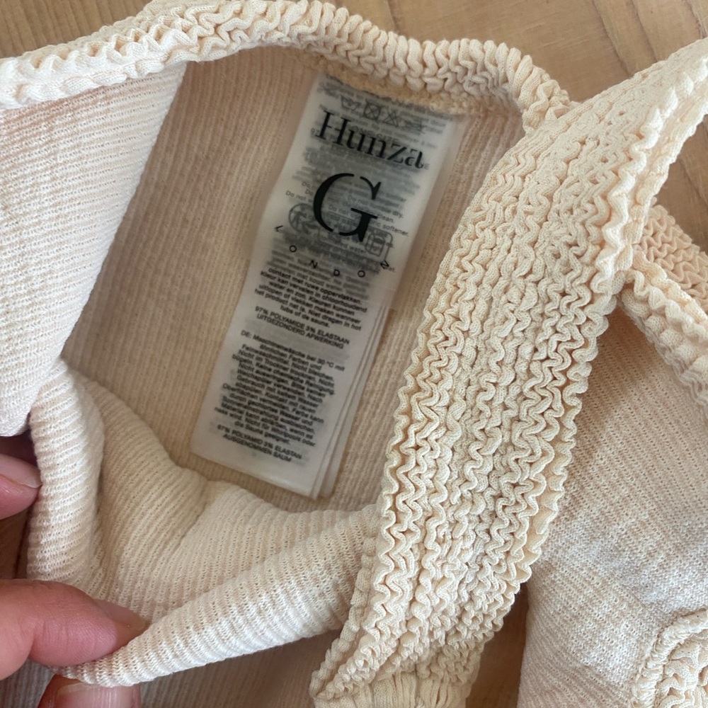 Hunza G Cream Textured One-Piece Swimsuit. Worn 2 times - Picture 11 of 11